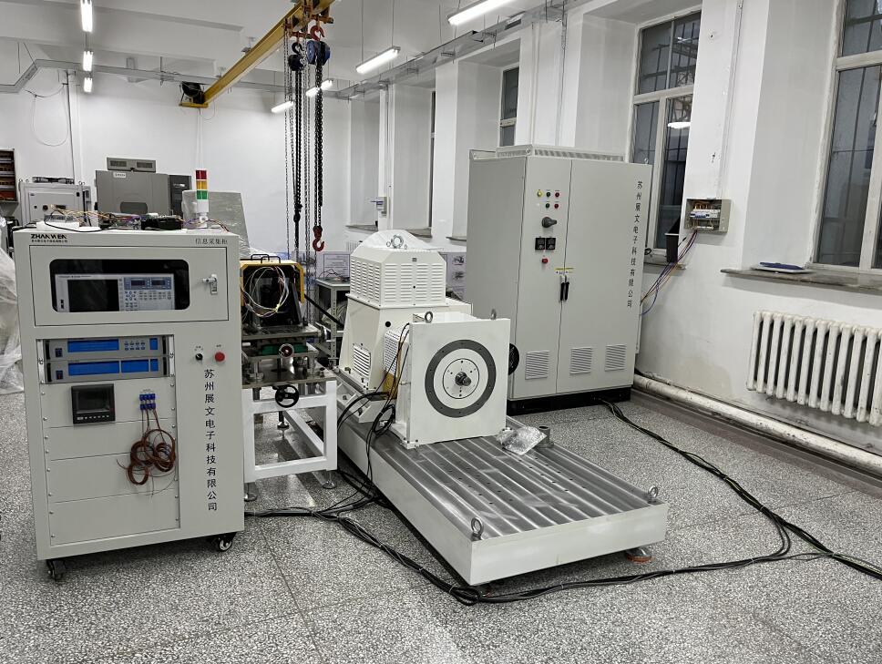 哈爾濱工業(yè)大學(xué)調(diào)試現(xiàn)場